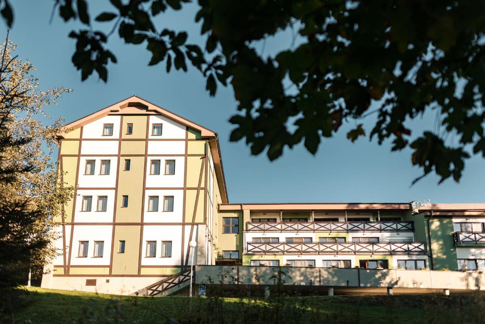 Apartmanovy Dom Familia Smokovec Vysoké Tatry Exteriör bild