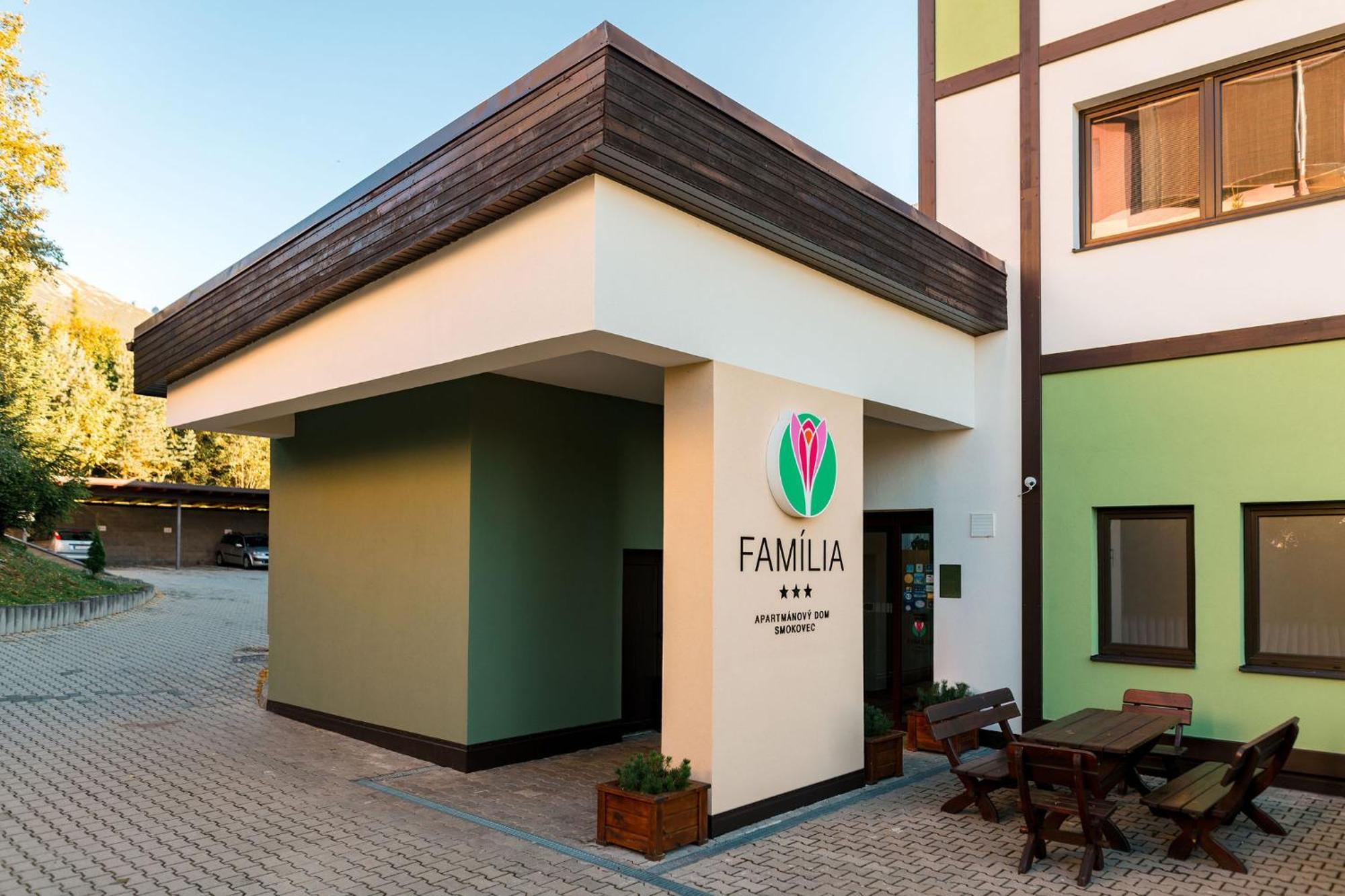 Apartmanovy Dom Familia Smokovec Vysoké Tatry Exteriör bild