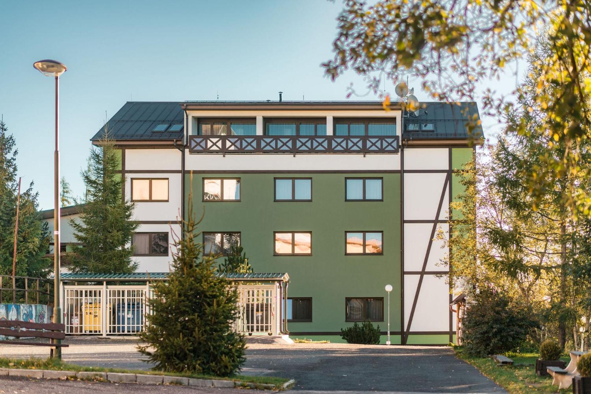 Apartmanovy Dom Familia Smokovec Vysoké Tatry Exteriör bild